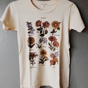 FUTURE STATE BLOOMS FLOWER TOP